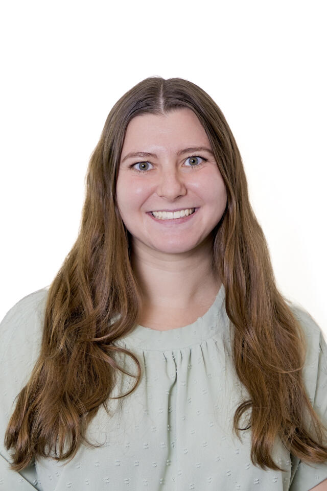 Headshot of Andrea Bugariu, MEd
