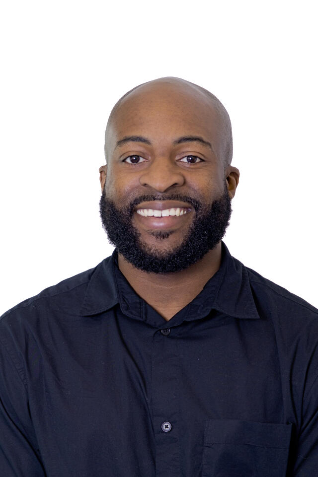 Headshot of Emeka Obinnakwelu, Jr., LPC