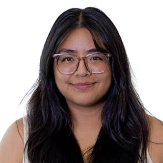 Headshot of Pam Flores